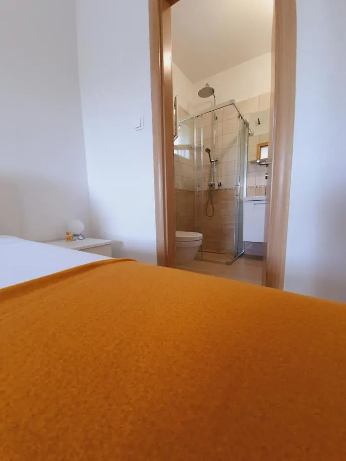 Lägenhet Apartmani Starigrad Paklenica - Danijel