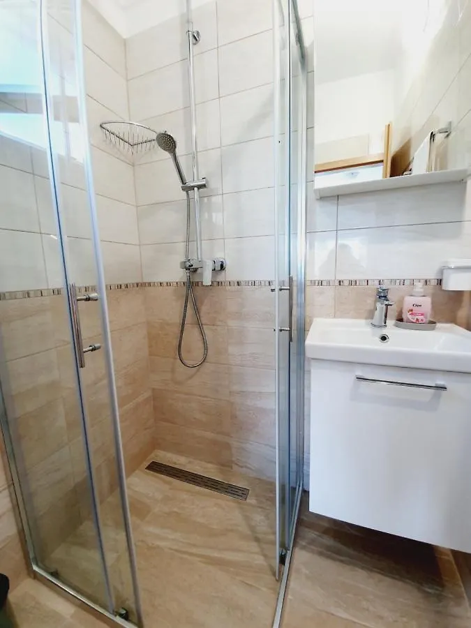 Apartmani Starigrad Paklenica - Danijel Kroatien