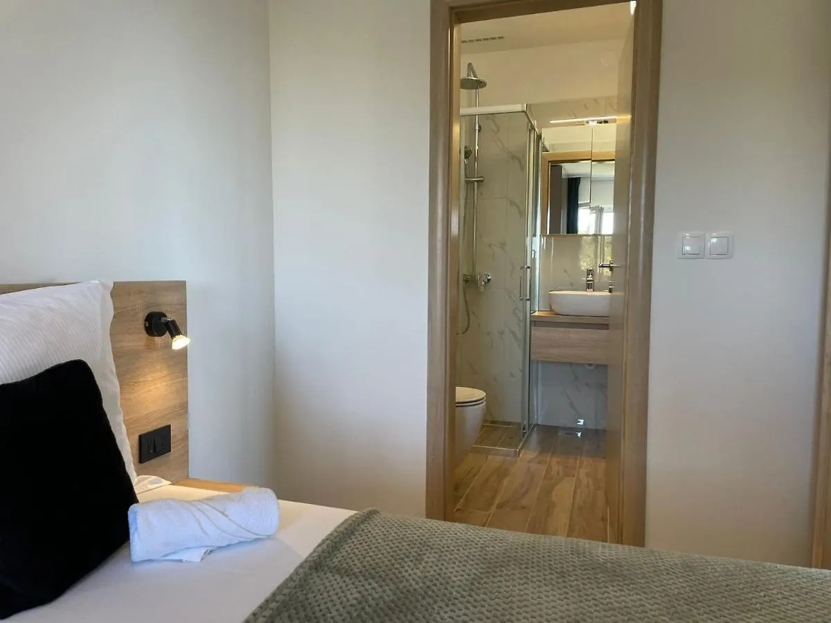Apartmani Starigrad Paklenica - Danijel
