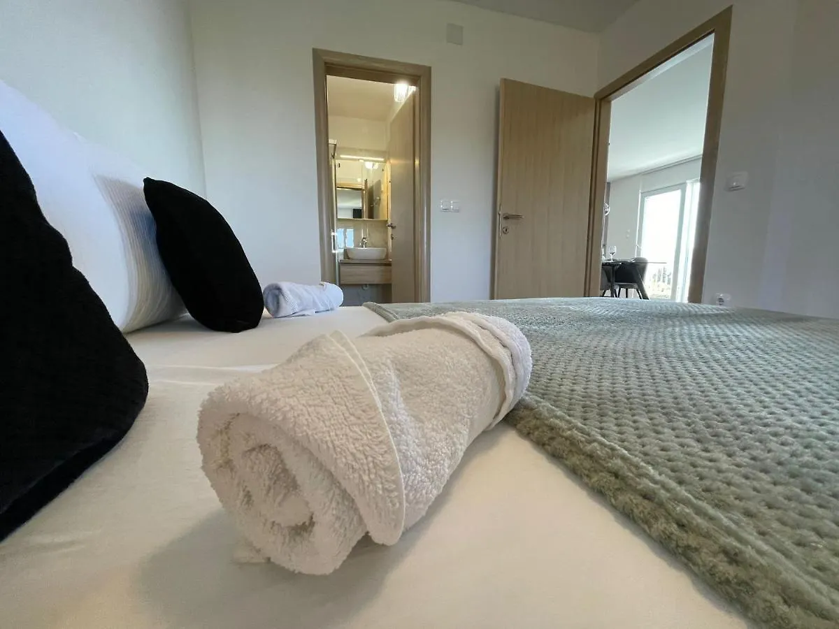 Apartmani Starigrad Paklenica - Danijel